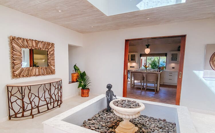 Grenadine Hill - Coral Hill -  Deco